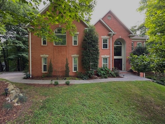 7018 Willowick Dr, Brentwood, TN 37027