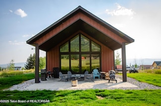 15 Solitude Cir, Star Valley Ranch, WY 83127