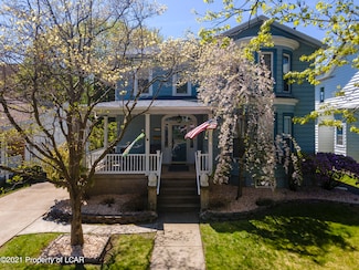 21 Montgomery Ave, West Pittston, PA 18643