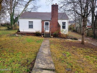 2623 Orton Dr, Maryville, TN 37804