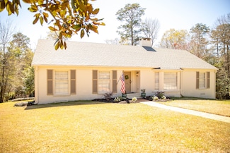 724 W 15th St, Laurel, MS 39440