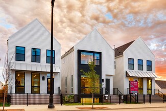 4419 W Waveland Ave, Chicago, IL 60641