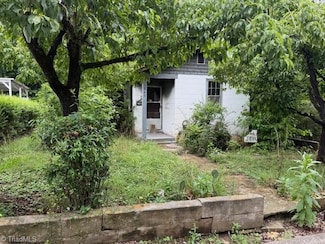 243 Dyer St, Eden, NC 27288
