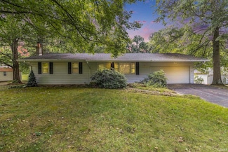21116 Kern Rd, South Bend, IN 46614