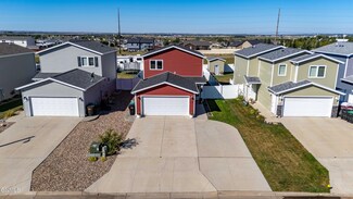 2850 Finley St, Lincoln, ND 58504