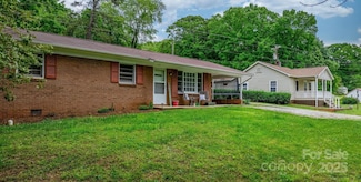 1741 Starcross Rd, Lenoir, NC 28645