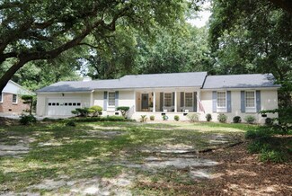 1402 Fulton Ave, Kingstree, SC 29556