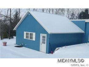 6621 Strain Rd E, Munnsville, NY 13409