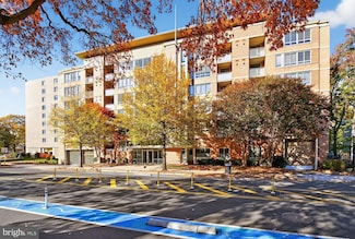 355 I St SW Unit S121, Washington, DC 20024