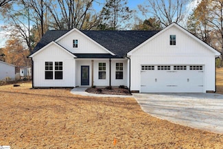 151 Eastview Rd, Pelzer, SC 29669