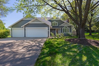 4380 Juneau Ln N, Plymouth, MN 55446