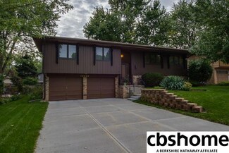 10544 O St, Omaha, NE 68127