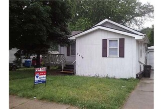 2418 E 37th Ct, Des Moines, IA 50317