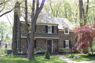 410 Hawthorne Dr, Wilmington, DE 19802