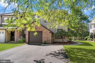 227 Parkview Way, Newtown, PA 18940