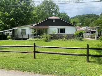5579 Frozencamp Rd, Le Roy, WV 25252