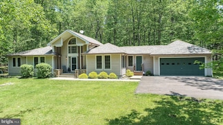 793 Mountainview Dr, Oakland, MD 21550