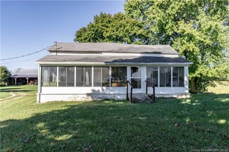 10255 Otterbein Rd SE, Laconia, IN 47135
