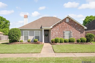 1493 Old Barnwood Ave, Zachary, LA 70791