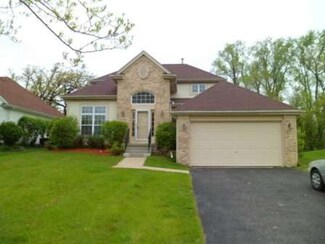 348 Garrison Cir, Port Barrington, IL 60010