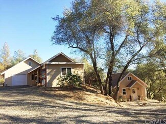 6677 Deer Park Dr, Midpines, CA 95345