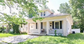 432 E Market St, Warrensburg, MO 64093
