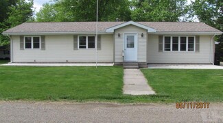 103 S Kirby St, Mount Ayr, IA 50854