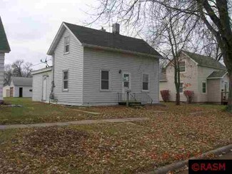 244 4th Ave NW, Wells, MN 56097