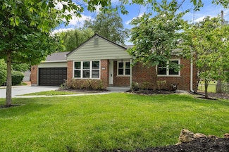 9500 Lodge Pole Ln, Saint Louis, MO 63126