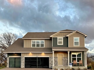 1634 Oak Creek Dr, Chaska, MN 55318