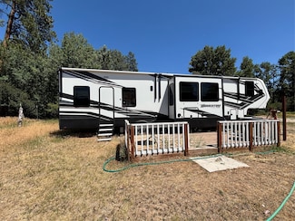 208 E Waldo St, Darby, MT 59829