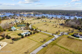 67 Meadow Ln, Arapahoe, NC 28510
