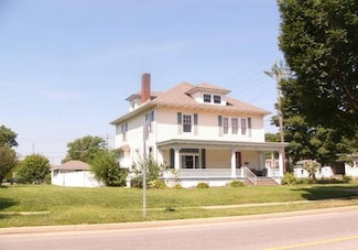1129 N Main St, Rushville, IN 46173