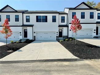 204 Hanover Ln, Meadowlands, PA 15301