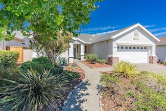 106 Wisteria Cir, Cloverdale, CA 95425