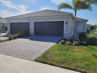 8746 Saint Kitts Cir, Englewood, FL 34224