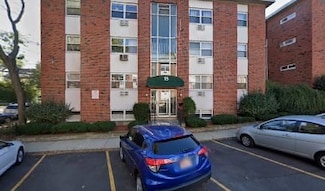15 Commonwealth Ct Unit 10, Brighton, MA 02135