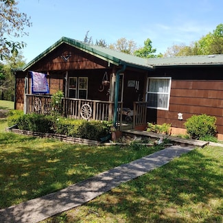 724 Lonesome Pine Rd, Bybee, TN 37713