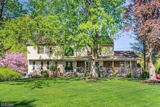 1135 Ringwood Ave, Pompton Lakes, NJ 07442