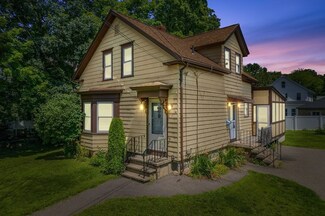 11 Newton St, Mansfield, MA 02048