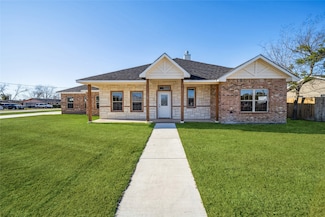 1708 Dellis St, Kaufman, TX 75142