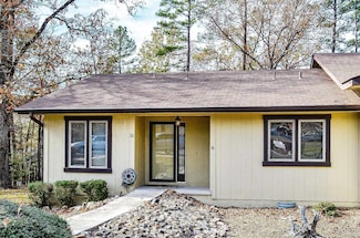 31 Lindsay Ln, Hot Springs Village, AR 71909