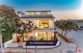 1703 Plaza Del Sur Unit 2, Newport Beach, CA 92661