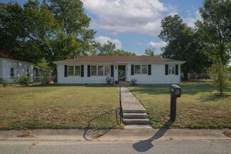 2225 S Adele Ave, Joplin, MO 64804