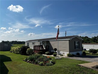 204 Hyvue Ln, Butler, PA 16002