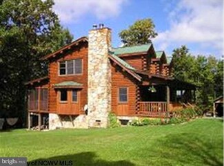 1202 Deer Haven Rd, Bruceton Mills, WV 26525