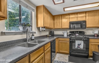 2197 E Arroyo Seco Dr, Flagstaff, AZ 86004