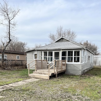 508 Dawson St, Wolf Point, MT 59201