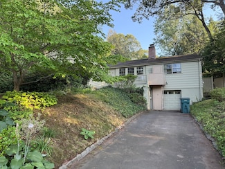 22 Bryden Terrace, Hamden, CT 06517