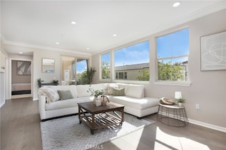 402 Maravilla Ln, Brea, CA 92823